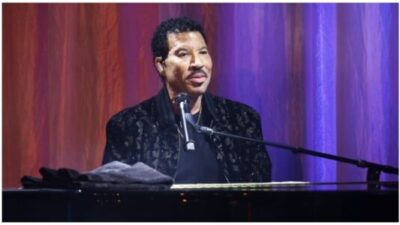 Lionel Richie reacts to plastic surgery rumors