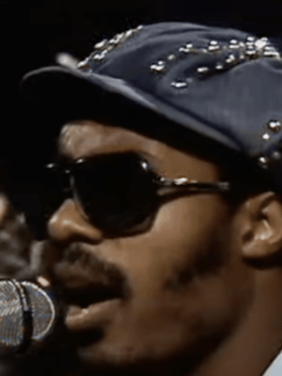 Stevie Wonder performs "Higher Ground" in 1974