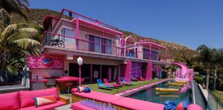 Barbie House in Malibu (Mike Blake-Reuters)