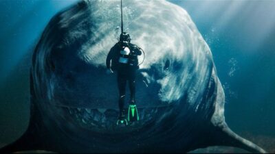 Meg 2 The Trench (Courtesy Warner Bros Pictures) c