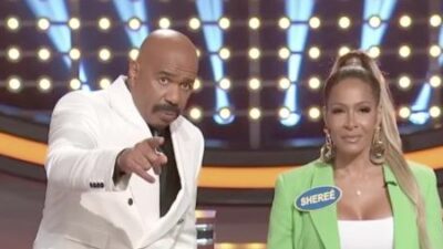 Sheree Whitfield (and Steve Harvey) on Family Feud - screenshot