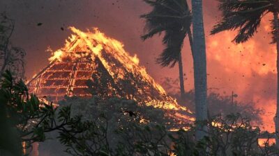Waiola Church fire (Matthew Thayer-The Maui News via AP)