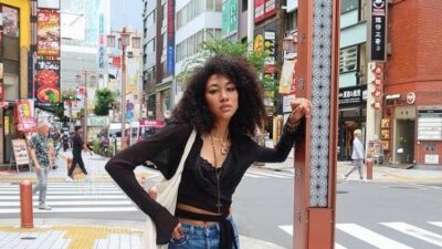 Aoki Lee Simmons (Olive Oyl) - Instagram