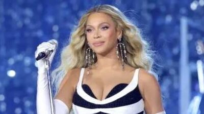 Beyonc&eacute; performs onstage during the "RENAISSANCE WORLD TOUR" at MetLife Stadium