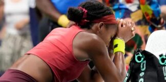 Coco Gauff praying after winning US Open 2023 - screenshot