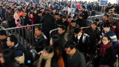 Crowd of Chinese people - Depositphotos