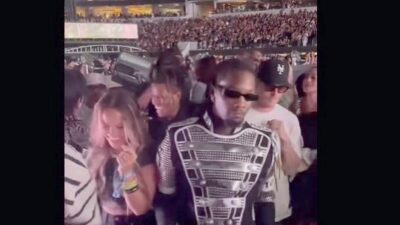 Offset doing the Electric Slide at Beyonce concert in LA - screenshot