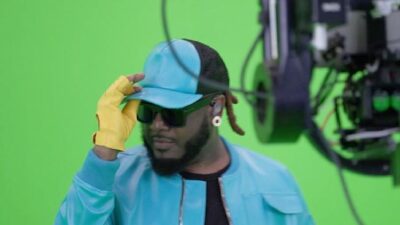 T-Pain in front of Green Screen (CNN)