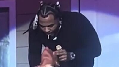 Kevin Gates Spits in Fan's Throat - screenshot