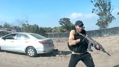 Palestinian militants attack in Southern Israel (screenshot)
