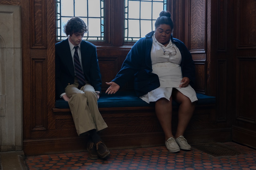 Dominic Sessa stars as Angus Tully and Da&rsquo;Vine Joy Randolph as Mary Lamb in director Alexander Payne&rsquo;s THE HOLDOVERS, a Focus Features release.Credit: Seacia Pavao / &copy; 2023 FOCUS FEATURES LLC