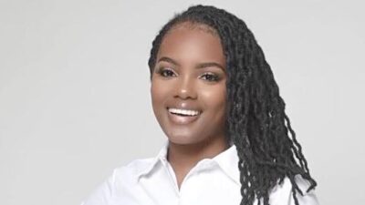 Issia Lee, Owner of Issia's Traveling Company