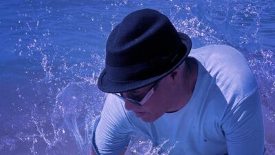 Johnny Britt - Ocean Waves