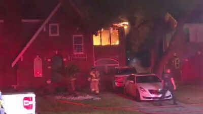Beyonc&eacute;'s childhood home on fire - screenshot