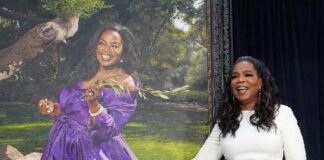 Oprah Winfrey and her portrait (Kevin Lamarque-Reuters)