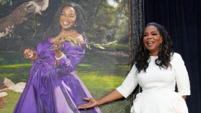 Oprah Winfrey and her portrait (Kevin Lamarque-Reuters)
