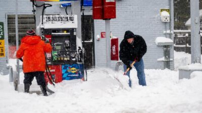 Snow in NYC (Andrew Theodorakis-Getty Images)