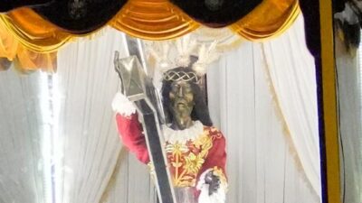 Black Nazarene Statue (Aaron Favila-AP)