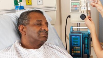 Black man in hospital - Depositphotos