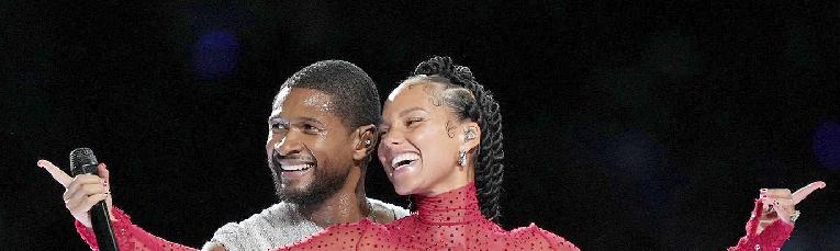 Dolce & Gabbana Supe Bowl - Usher and Alicia Keys - (Kirby Lee-USA TODAY Sports-Reuters)