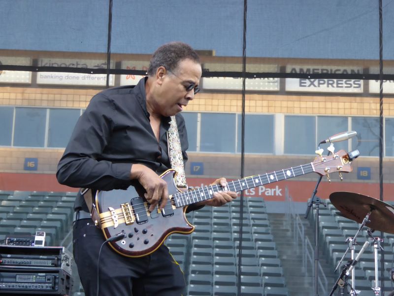 Stanley Clarke: Photo Credit, Ricky Richardson