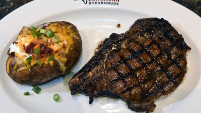 Longhorn Steakhouse meal (Lori Van Buren-Albany Times Union-Getty Images via CNN Newsource)