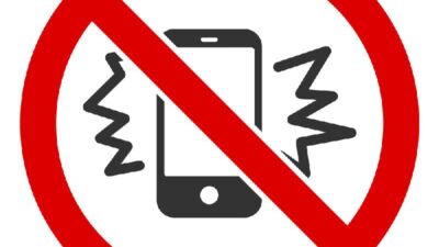 NO cell/smart phone use in class - Depositphotos
