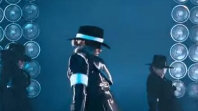Victoria Monet and dancers - screenshot
