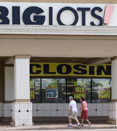 Big Lots closing (Michele Eve Sandberg-SIPAPRE-AP via CNN Newsource)