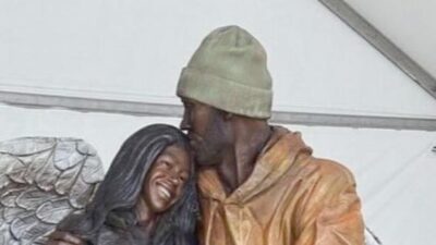Gianna and Kobe Bryant Statue - via Threads