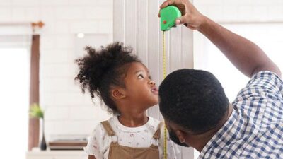 Little girl and father (wera Rodsawang-Moment RF-Getty Images-FILE via CNN Newsource)