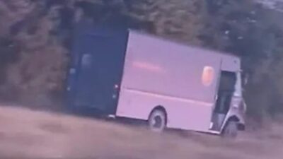 UPS truck - screenshot