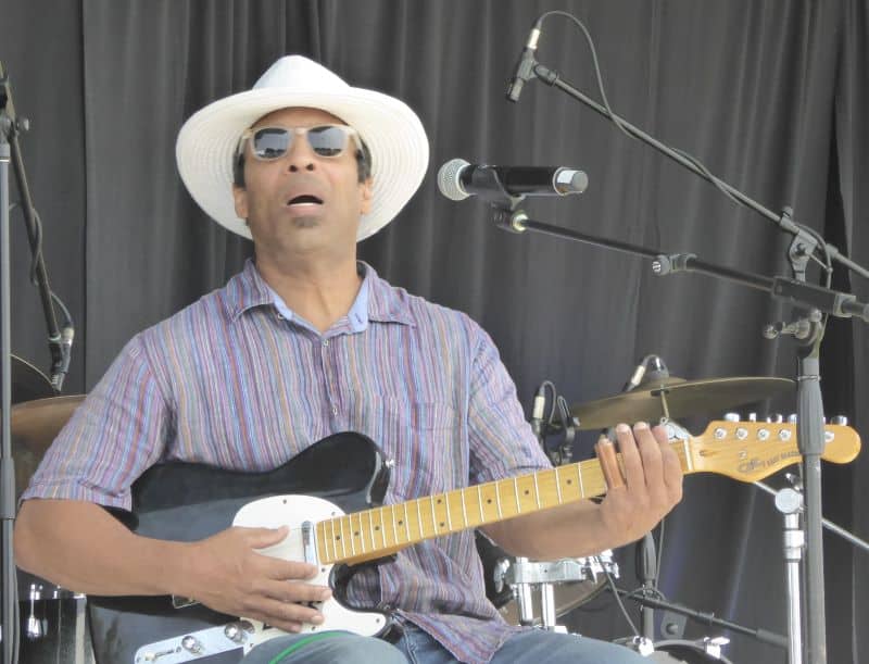 Lionel Young: Photo Credit, Ricky Richardson