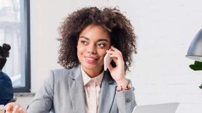 Woman on phone - Depositphotos
