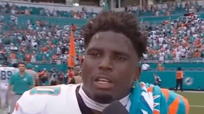 Tyreek Hill being interviewed after game - screenshot