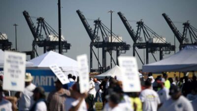 Dockworkers strike in Texas (Mark Felix-AFP-Getty Images via CNN Newsource)
