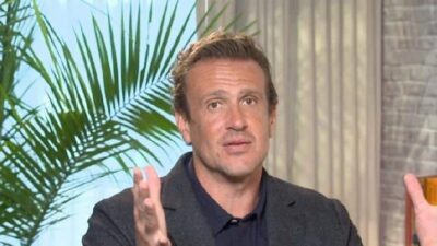 Jason Segel (Shrinking) - screenshot
