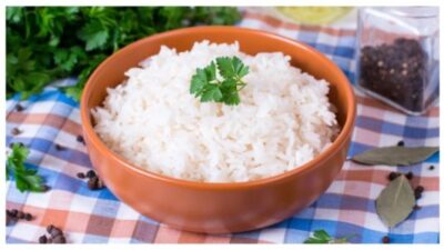 bowl of cooked white rice