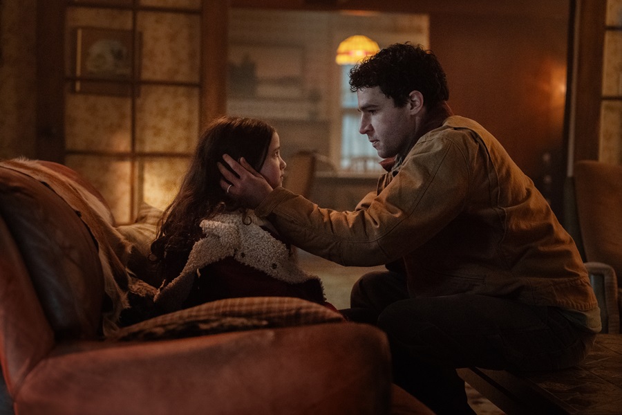Christopher Abbott on Wolf Man, BTS laughs, and 2024&rsquo;s scares // (from left) Ginger (Matilda Firth) and Blake (Christopher Abbott) in Wolf Man, directed by Leigh Whannell.