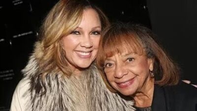 Vanessa Williams and her mother Helen Williams - screenshot