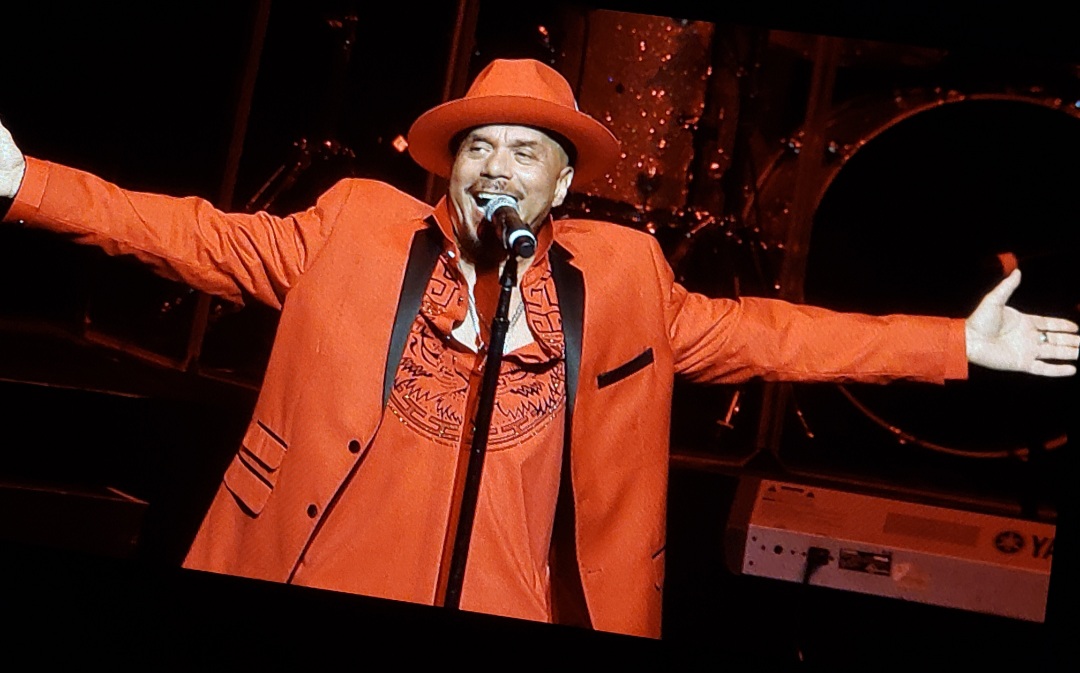 Howard Hewitt on stage at the Peacock Theater in DTLA
