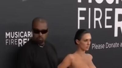 Kanye West and Bianca Censori on Grammy Red Carpet - screenshot