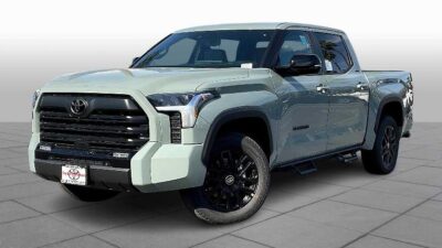2025 Toyota Tundra SR5 CrewMax