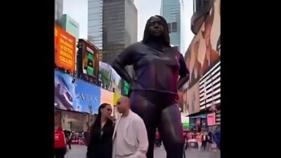 Black Woman Statue in Times Square (Grounded in the Stars) - screenshot