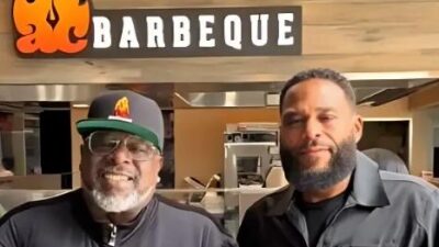 Cedric The Entertainer and Anthony Anderson (AC Barbeque) - screenshot