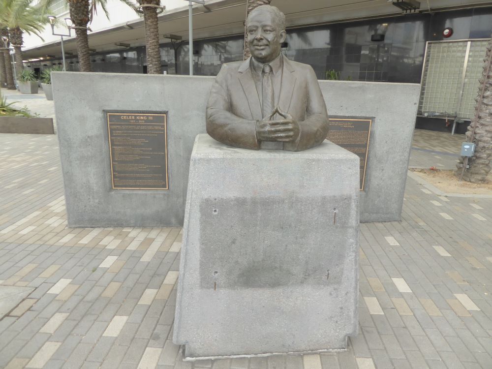 Bust of Celes King III: Photo Credit, Ricky Richardson
