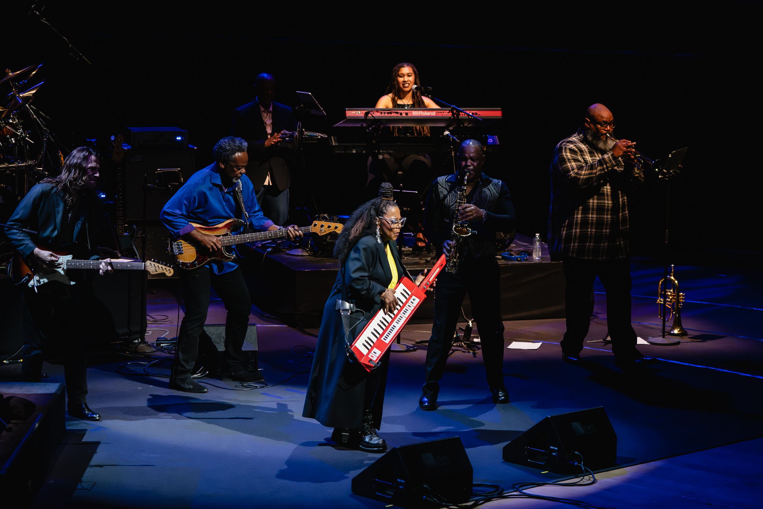 Patrice Rushen Shines at Walt Disney Concert Hall // Patrice Rushen center stage rockin' her Keytar