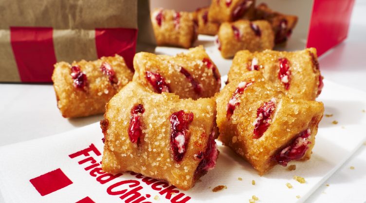KFC Strawberry & Creme Pie Poppers / Photo: KFC