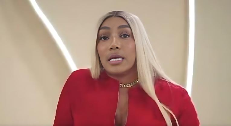 NeNe Leakes Responds to Makeup Criticism, Defends Artist // NeNe Leakes (makeup issue) - screenshot