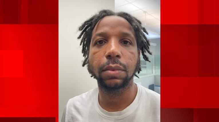 5 Inmates Still at Large After Daring New Orleans Jailbreak // Sterling Williams - mugshot